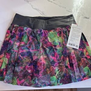 Lululemon side pleat tennis skirt